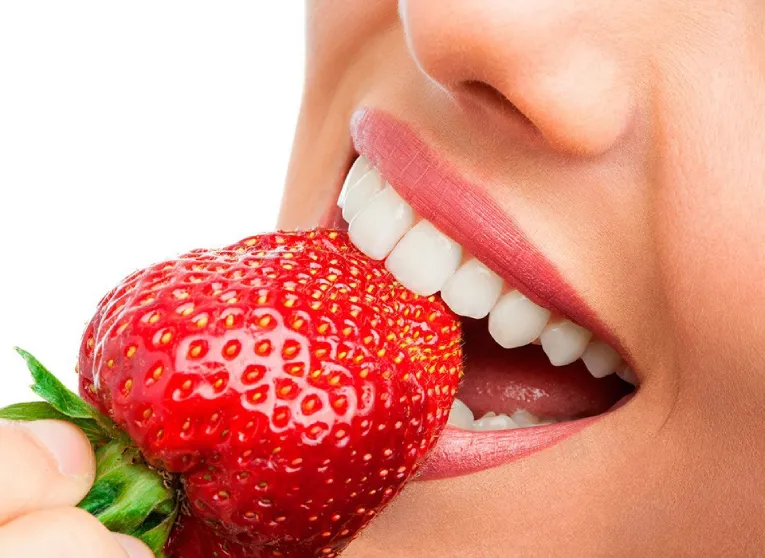 Dental Crowns for damaged teeth in Toronto